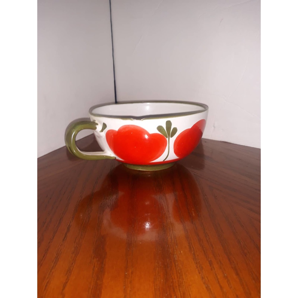 Vintage Hand painted soup/cereal.